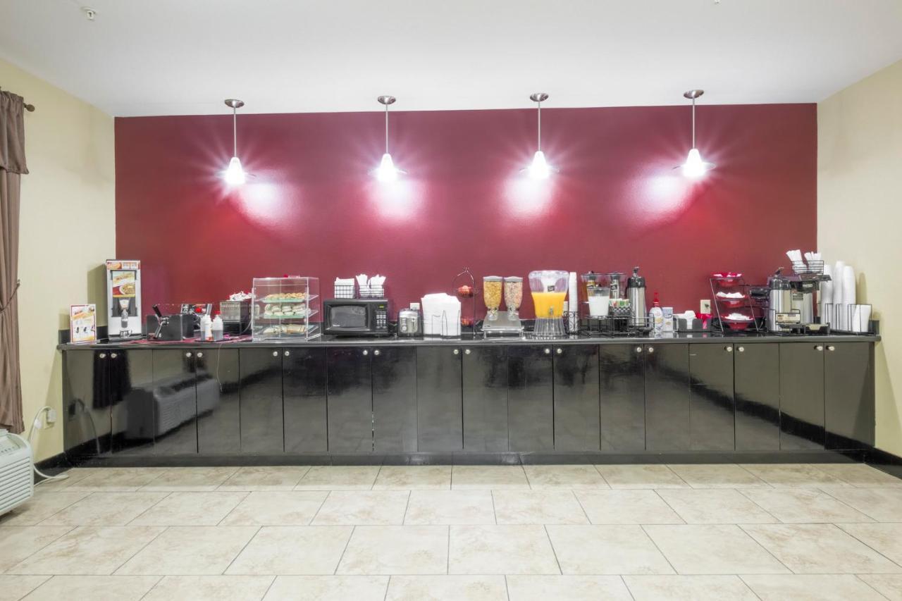 Red Roof Inn & Suites Λέικ Τσαρλς Εξωτερικό φωτογραφία
