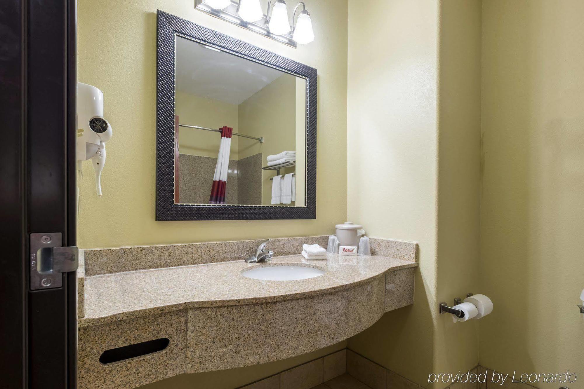 Red Roof Inn & Suites Λέικ Τσαρλς Εξωτερικό φωτογραφία