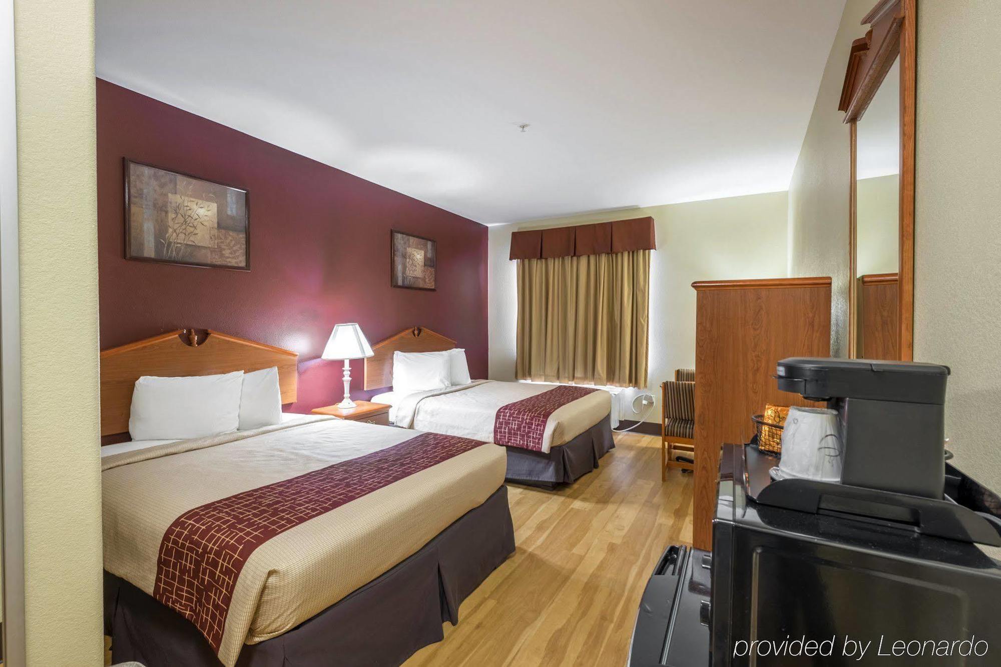 Red Roof Inn & Suites Λέικ Τσαρλς Εξωτερικό φωτογραφία